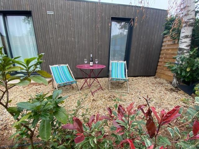 Le Temps d une Pause - Studio Indépendant climatisé jusqu à 4 personnes avec vue sur le Beaujolais - Borne recharge véhicule électrique Montmerle-sur-Saone Esterno foto